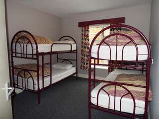 Гостевой дом Tralee Holiday Lodge Guest Accommodation Трали Семейный номер (для 2 взрослых и 2 детей)-1